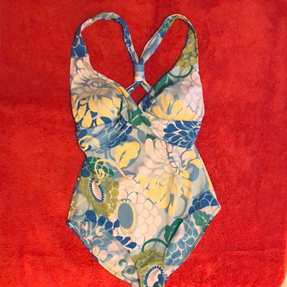 Abstract floral one piece swim suit.